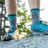 Darn Tough - Women's Bear Town Micro Crew Lightweight Hiking Sock